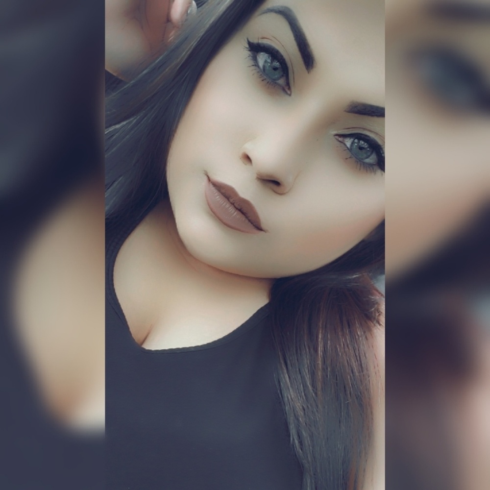 Meet your Posher, Alexaa